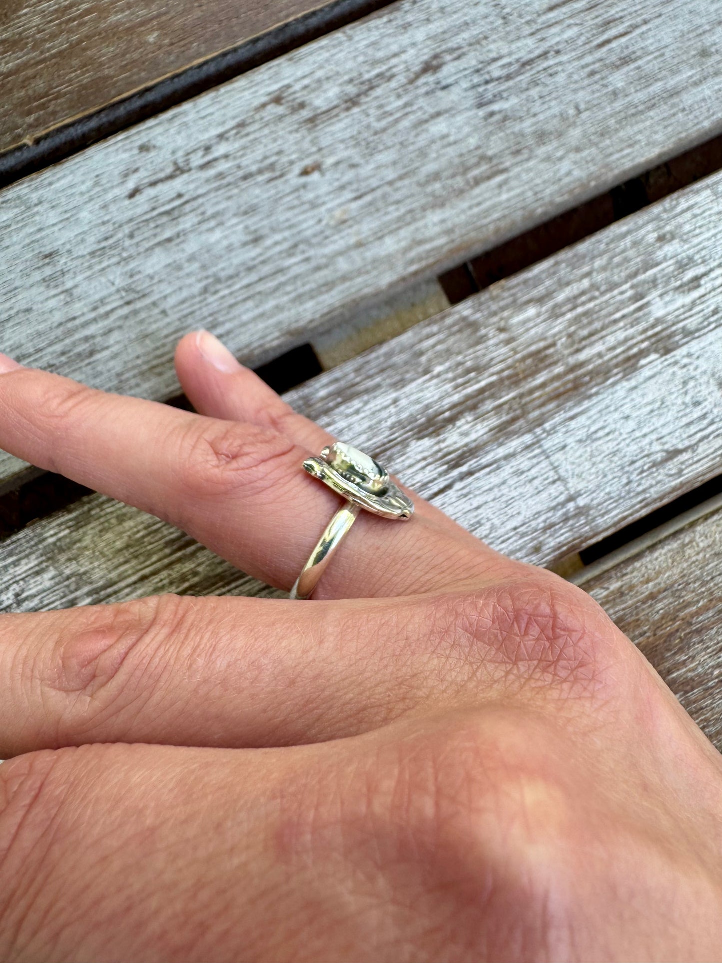 White Buffalo Horseshoe Ring Size 6.5