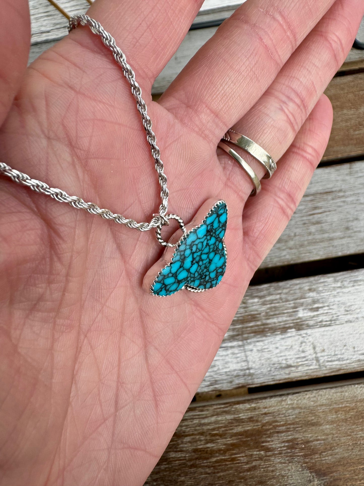 Gibbisite Turquoise Cow Head Necklace 16"