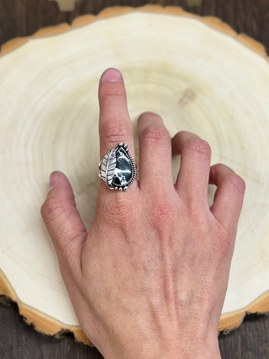 White Buffalo Leaf Sterling Silver Ring - Size 8.5
