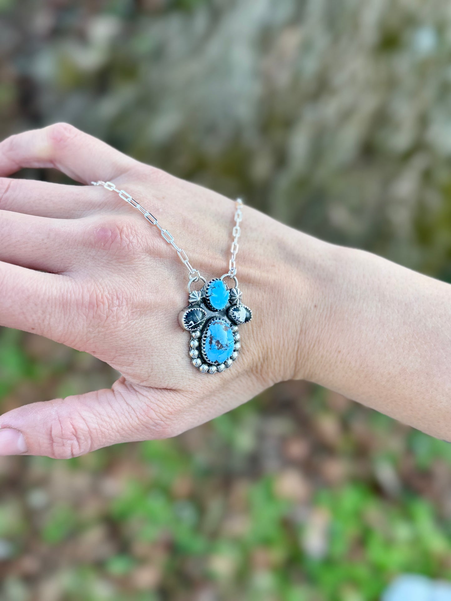 Golden Hills Turquoise & White Buffalo Necklace 16"